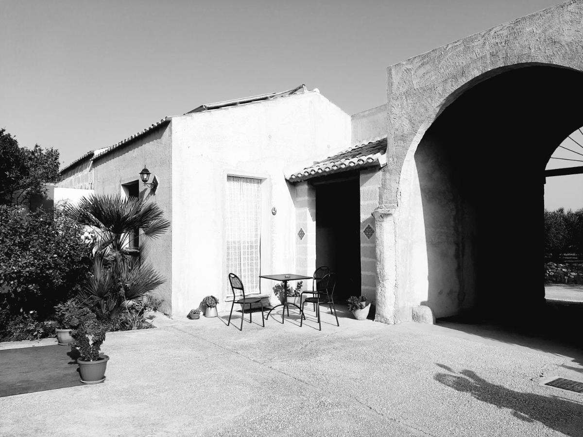 Baglio Bellavista Bed & Breakfast Torre Nubia Bagian luar foto