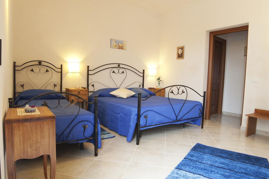 Baglio Bellavista Bed & Breakfast Torre Nubia Ruang foto